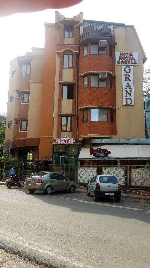 Hotel Royal Castle Grand Yeni Delhi Dış mekan fotoğraf