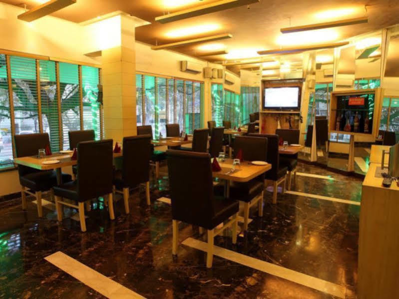 Hotel Royal Castle Grand Yeni Delhi Dış mekan fotoğraf